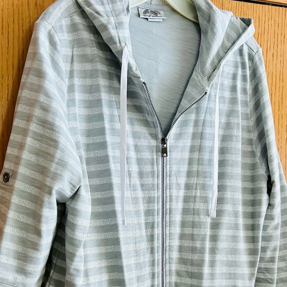 NEW Casual Striped Zip-Up Hoodie, XL, 3/4 Length Sleeves with Rollup Option - Picture 2 of 11